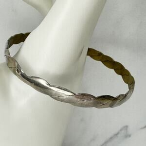 Vintage Silver Tone Flat Braided Bangle Bracelet Twisted Ribbon Minimalist ✨